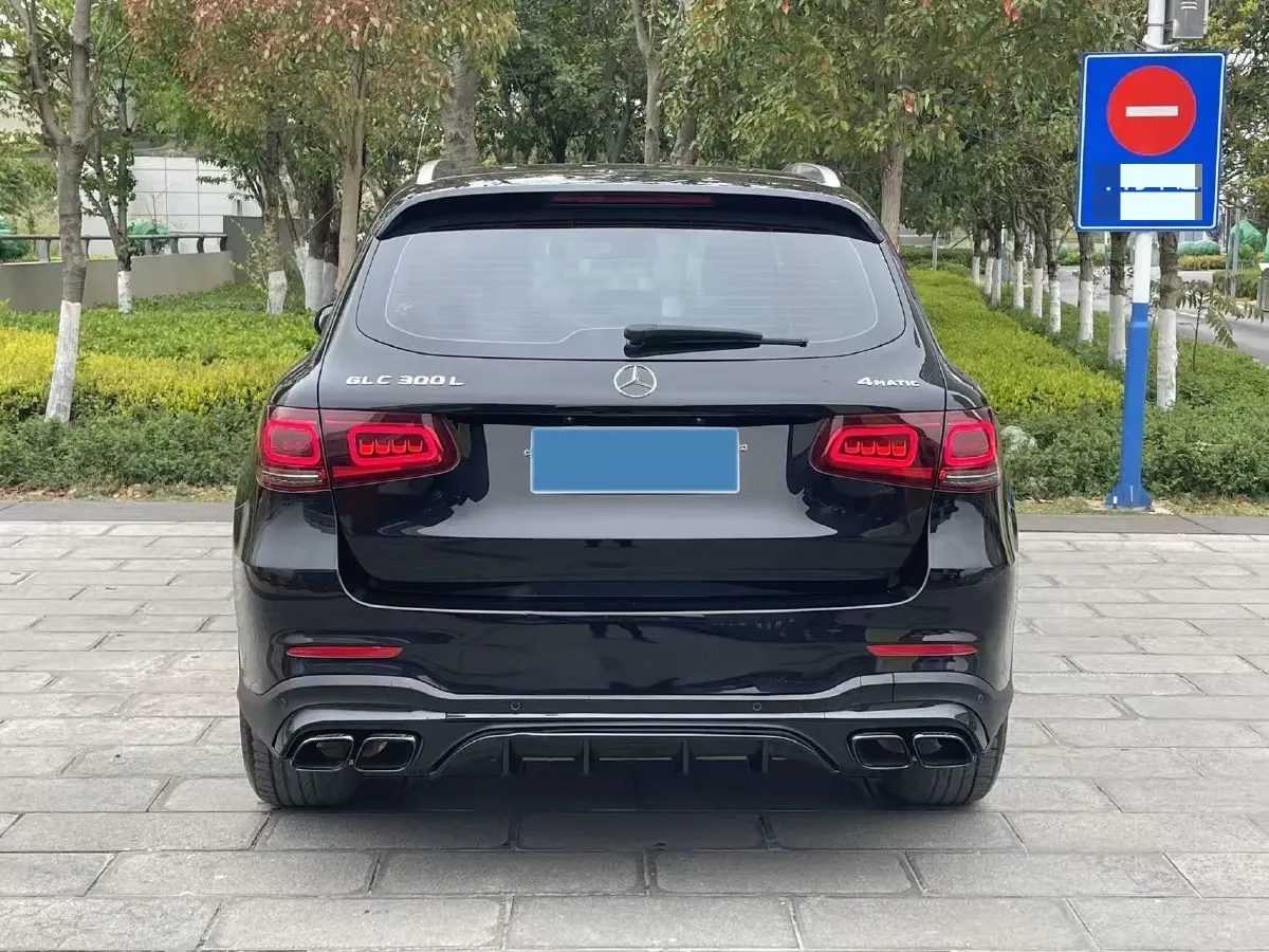 2020 Mercedes-Benz GLC Class 2.0T 258HP L4 9AT,autocango,china used car exporter,china ev exporter,chinese used car exporter,chinese used ev exporter