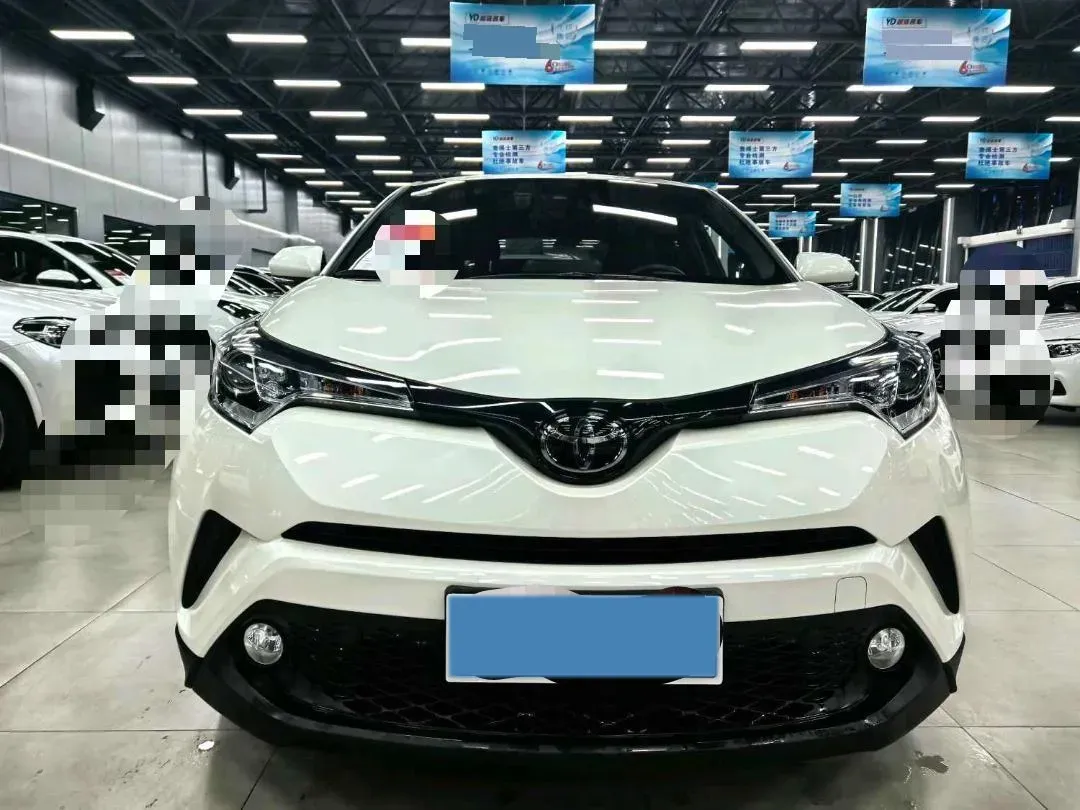 2020 Toyota C-HR 2.0L 171HP L4 CVT,autocango,china used car exporter,china ev exporter,chinese used car exporter,chinese used ev exporter