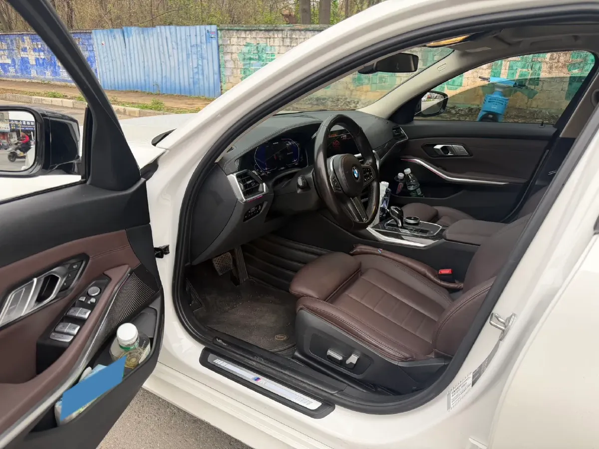 2021 BMW 3 Series 2.0T 184HP L4 8AT,autocango,china used car exporter,china ev exporter,chinese used car exporter,chinese used ev exporter