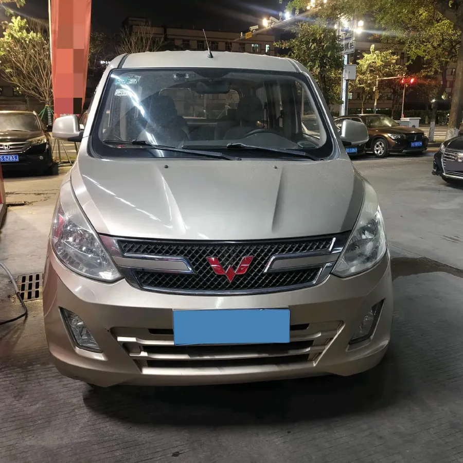 2016 WuLing RongGuang V 1.5L 112HP L4 5MT,autocango,china used car exporter,china ev exporter,chinese used car exporter,chinese used ev exporter