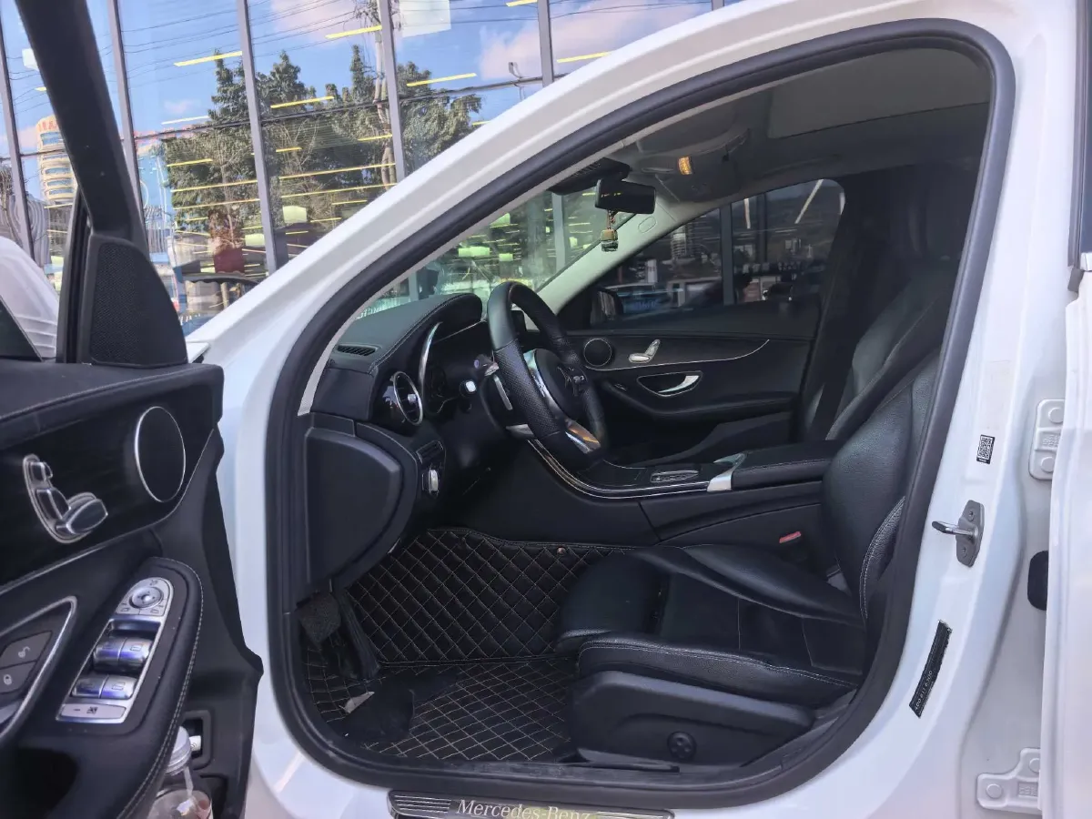 2021 Mercedes-Benz C Class 1.5T 156HP L4 9AT,autocango,china used car exporter,china ev exporter,chinese used car exporter,chinese used ev exporter