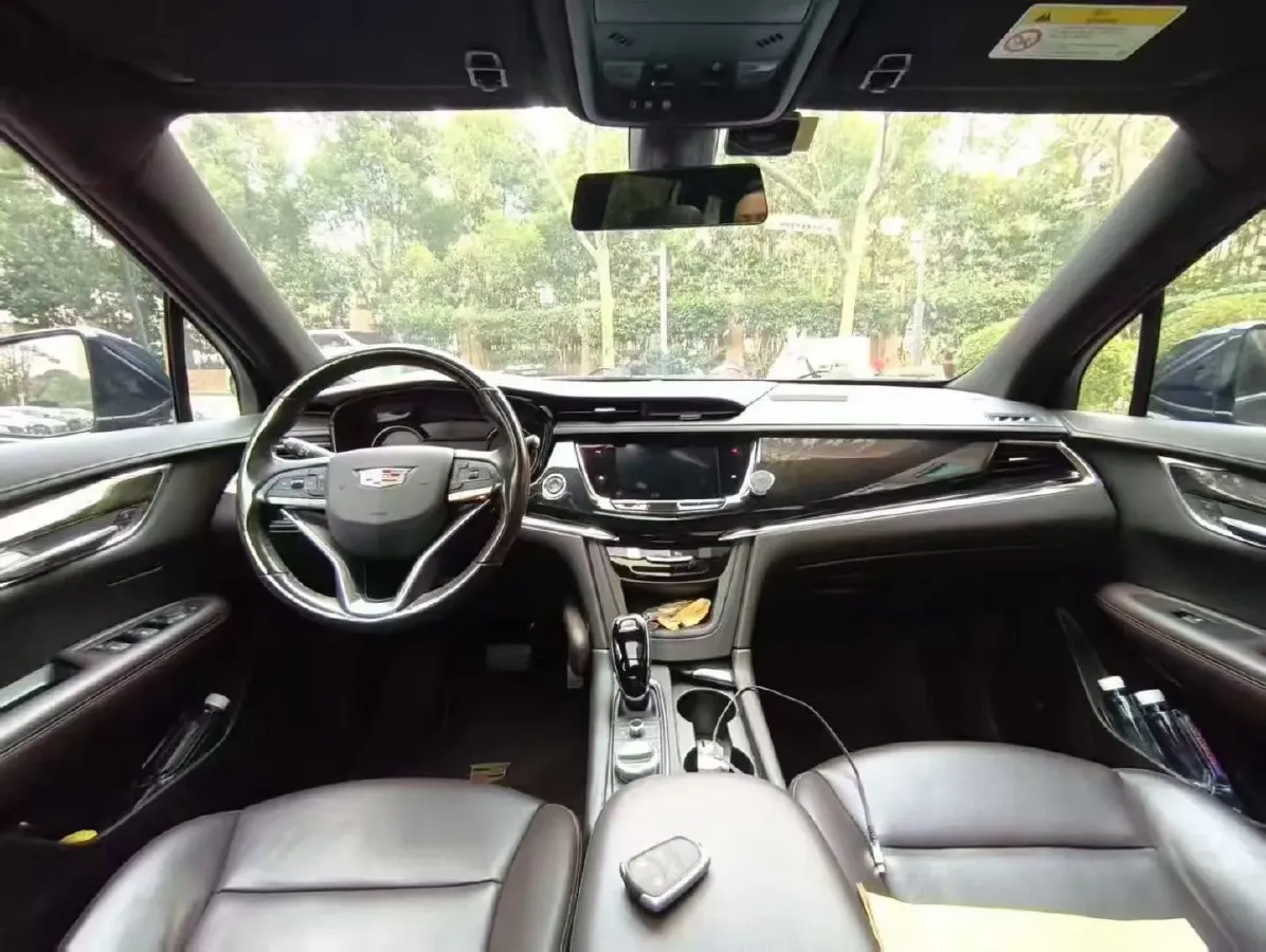 2021 Cadillac XT6 2.0T 237HP L4 9AT,autocango,china used car exporter,china ev exporter,chinese used car exporter,chinese used ev exporter