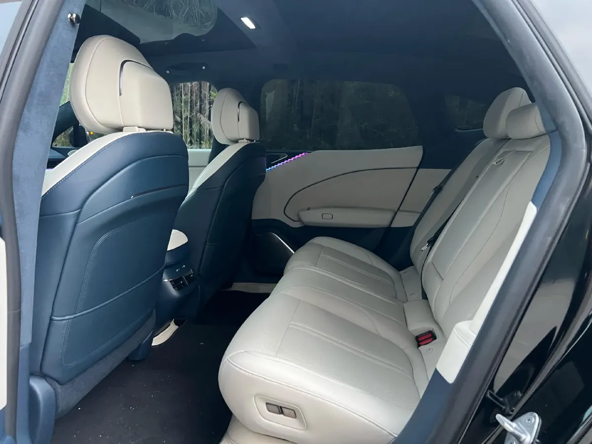 2024 Zeekr 007 BEV 75KWH,autocango,china used car exporter,china ev exporter,chinese used car exporter,chinese used ev exporter