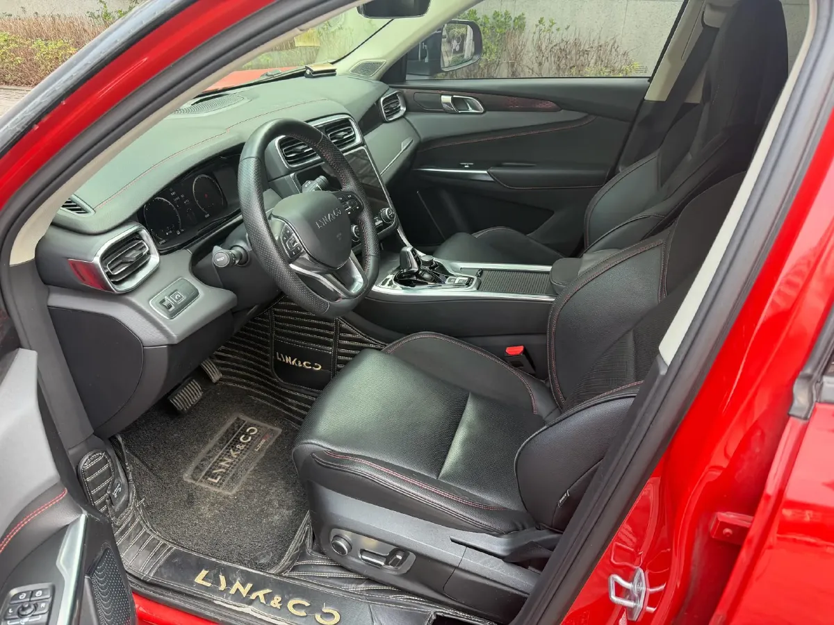 2019 LYNK&CO 01 2.0T 190HP L4 7DCT,autocango,china used car exporter,china ev exporter,chinese used car exporter,chinese used ev exporter