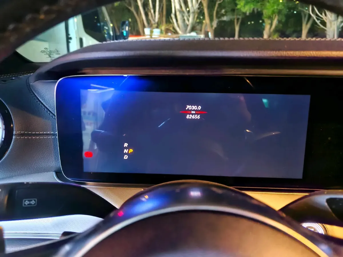 2020 Mercedes-Benz E Class 1.5T 184HP L4 9AT,autocango,china used car exporter,china ev exporter,chinese used car exporter,chinese used ev exporter