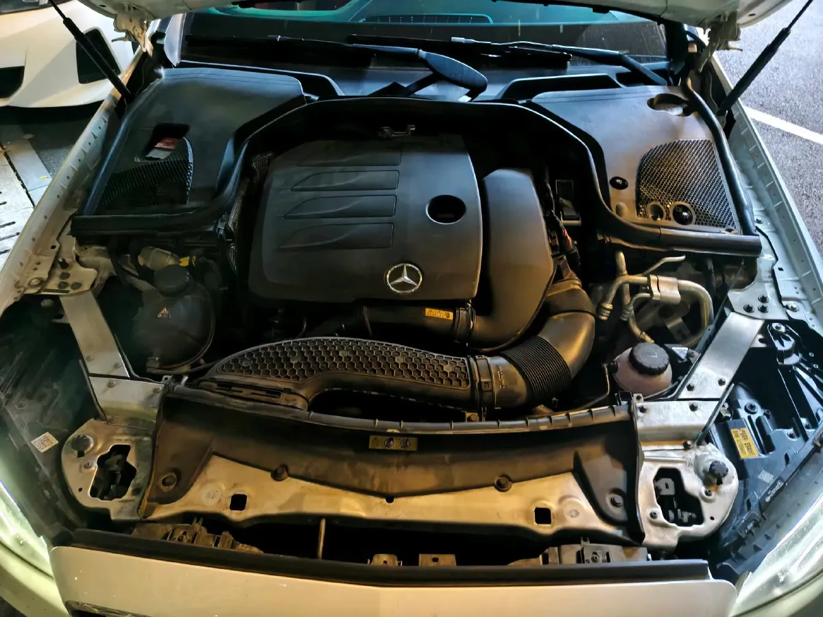 2020 Mercedes-Benz E Class 1.5T 184HP L4 9AT,autocango,china used car exporter,china ev exporter,chinese used car exporter,chinese used ev exporter