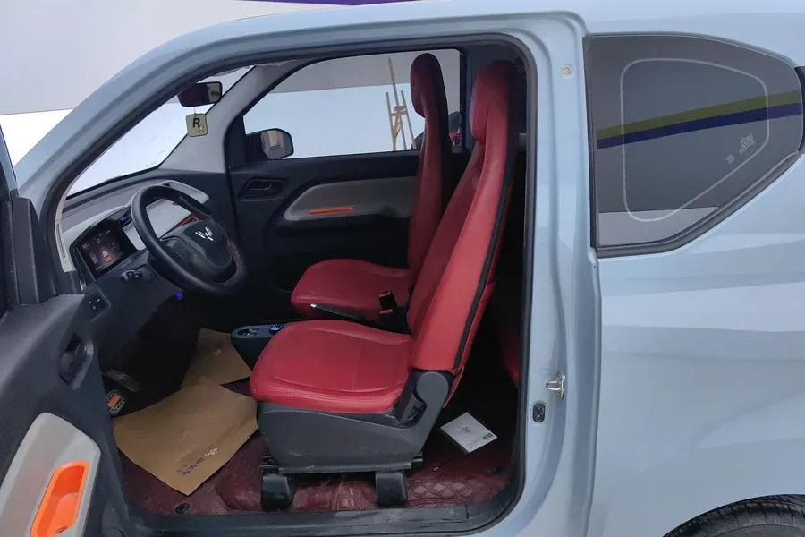 2022 LingBox uni BEV 11.52KWH,autocango,china used car exporter,china ev exporter,chinese used car exporter,chinese used ev exporter