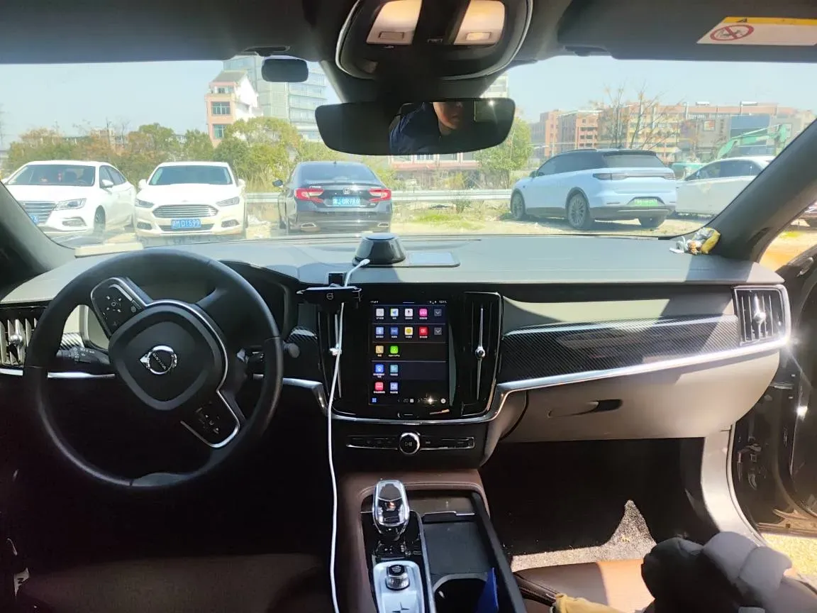 2024 Volvo S90 2.0T 250HP L4 8AT,autocango,china used car exporter,china ev exporter,chinese used car exporter,chinese used ev exporter