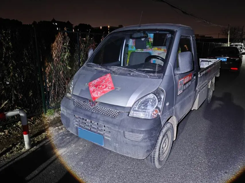 2018 WuLing RongGuang V 1.2L 88HP L4 5MT,autocango,china used car exporter,china ev exporter,chinese used car exporter,chinese used ev exporter