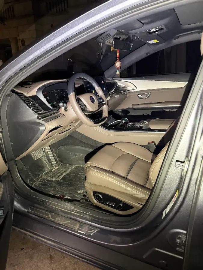 2020 WEY VV7 2.0T 227HP L4 7DCT PHEV,autocango,china used car exporter,china ev exporter,chinese used car exporter,chinese used ev exporter