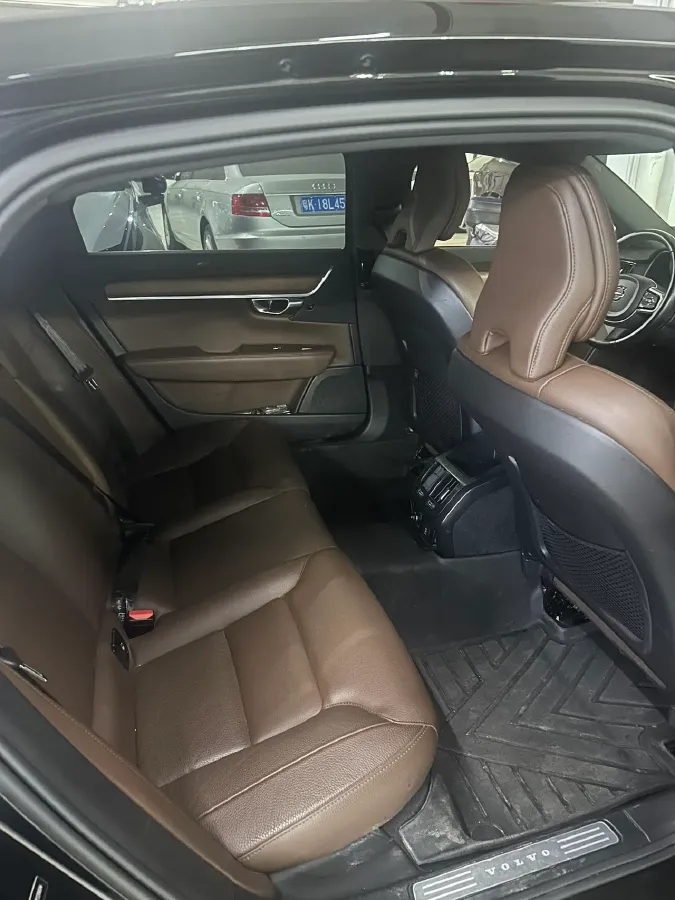 2021 Volvo S90 2.0T 250HP L4 8AT,autocango,china used car exporter,china ev exporter,chinese used car exporter,chinese used ev exporter