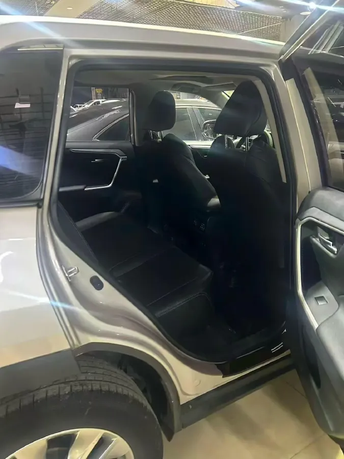 2020 Toyota Wildlander 2.0L 171HP L4 CVT,autocango,china used car exporter,china ev exporter,chinese used car exporter,chinese used ev exporter