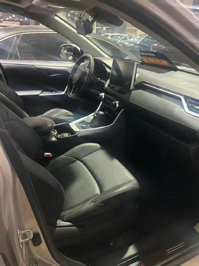 2020 Toyota Wildlander 2.0L 171HP L4 CVT,autocango,china used car exporter,china ev exporter,chinese used car exporter,chinese used ev exporter