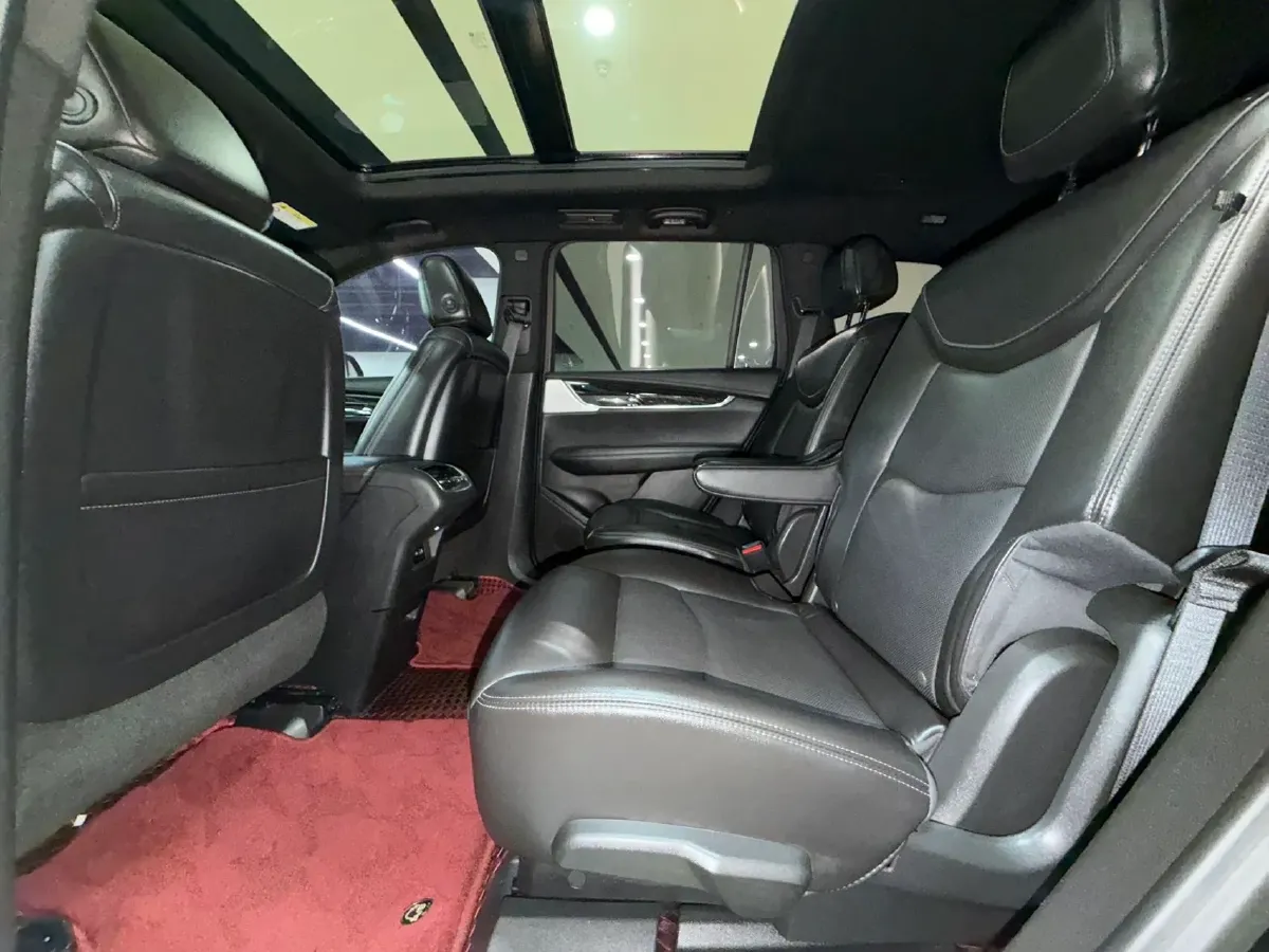 2022 Cadillac XT6 2.0T 237HP L4 9AT,autocango,china used car exporter,china ev exporter,chinese used car exporter,chinese used ev exporter