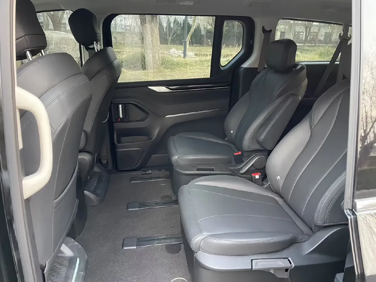 2025 MAXUS G10 2.0T 261HP L4 8AT,autocango,china used car exporter,china ev exporter,chinese used car exporter,chinese used ev exporter