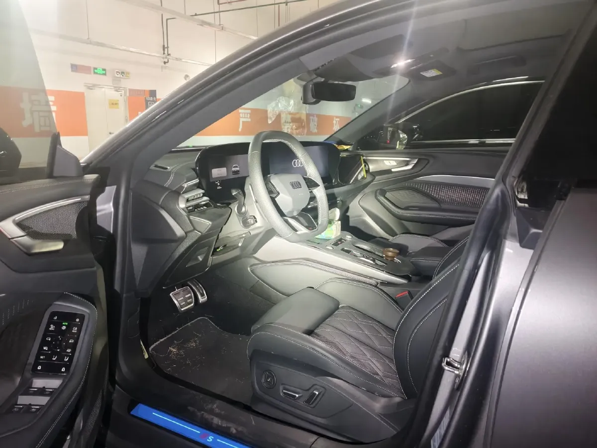 2026 Audi A5L Sportback 2.0T 204HP L4 7DCT,autocango,china used car exporter,china ev exporter,chinese used car exporter,chinese used ev exporter