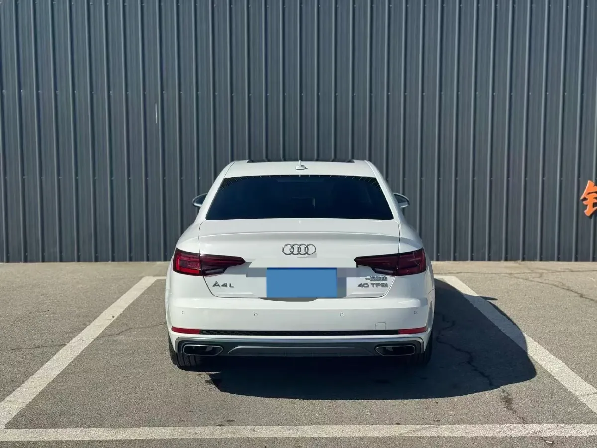 2019 Audi A4L 2.0T 190HP L4 7DCT,autocango,china used car exporter,china ev exporter,chinese used car exporter,chinese used ev exporter
