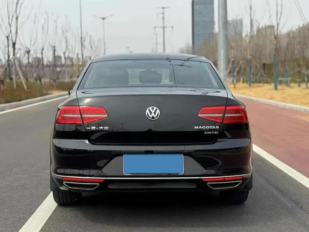 2018 Volkswagen Magotan 1.8T 180HP L4 7DCT,autocango,china used car exporter,china ev exporter,chinese used car exporter,chinese used ev exporter