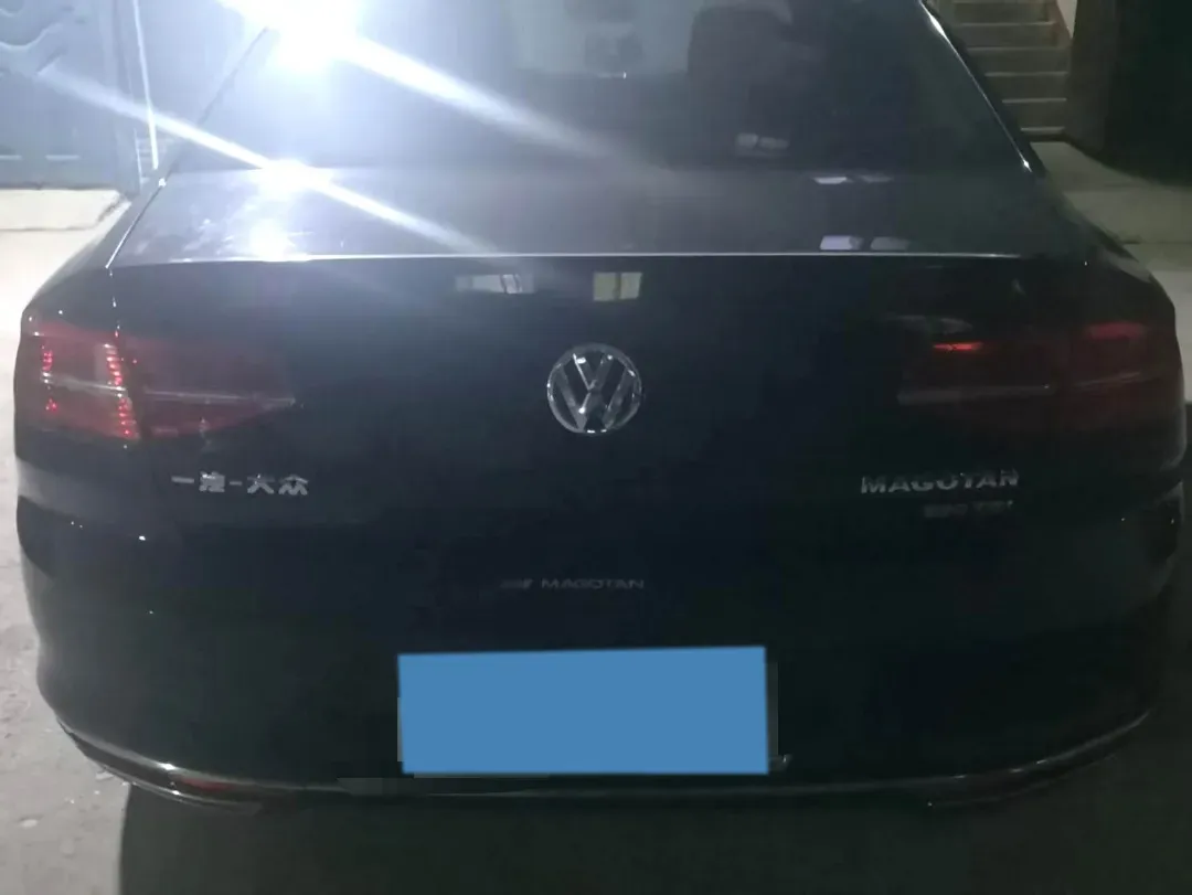 2018 Volkswagen Magotan 1.8T 180HP L4 7DCT,autocango,china used car exporter,china ev exporter,chinese used car exporter,chinese used ev exporter