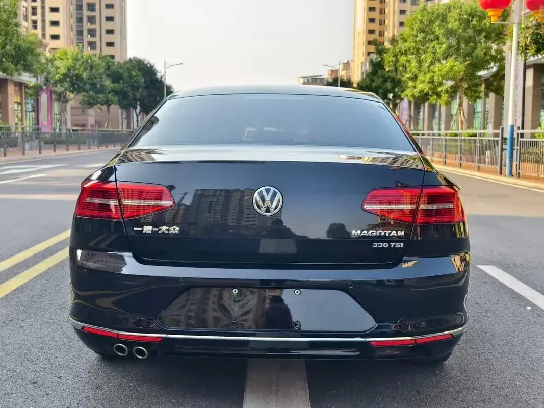 2018 Volkswagen Magotan 1.8T 180HP L4 7DCT,autocango,china used car exporter,china ev exporter,chinese used car exporter,chinese used ev exporter