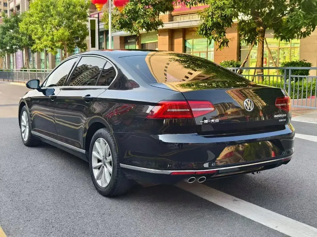 2018 Volkswagen Magotan 1.8T 180HP L4 7DCT,autocango,china used car exporter,china ev exporter,chinese used car exporter,chinese used ev exporter