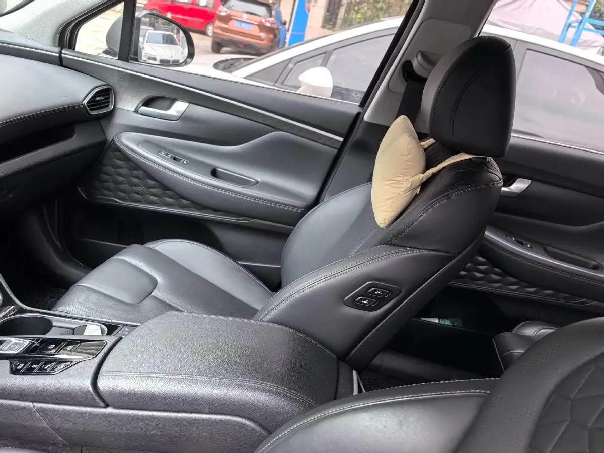 2019 Hyundai Santafe 2.0T 240HP L4 8AT,autocango,china used car exporter,china ev exporter,chinese used car exporter,chinese used ev exporter