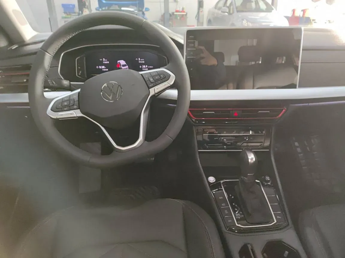 2024 Volkswagen Lavida 1.5T 160HP L4 7DCT,autocango,china used car exporter,china ev exporter,chinese used car exporter,chinese used ev exporter