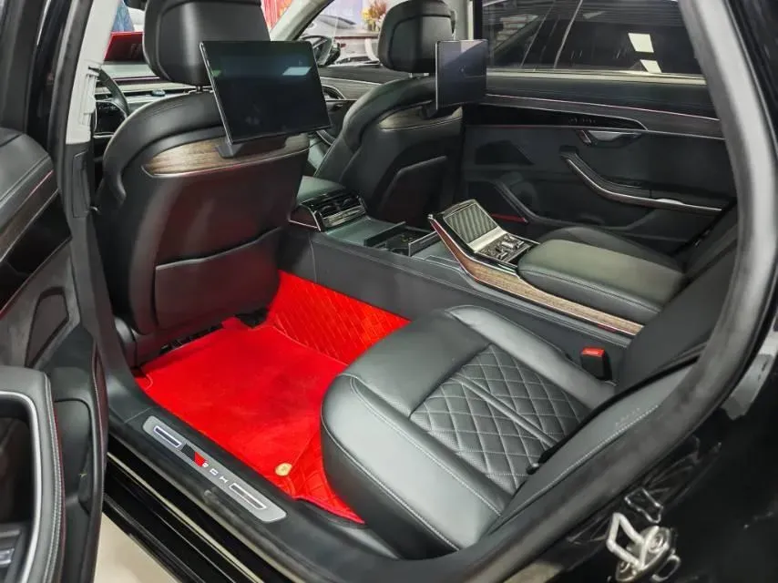 2022 Audi A8 3.0T 340HP V6 8AT,autocango,china used car exporter,china ev exporter,chinese used car exporter,chinese used ev exporter