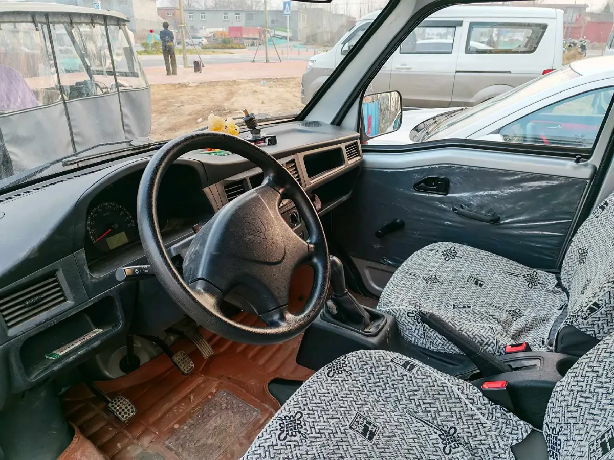 2020 WuLing ZhiGuang Mini Truck 1.2L 76HP L4 5MT,autocango,china used car exporter,china ev exporter,chinese used car exporter,chinese used ev exporter