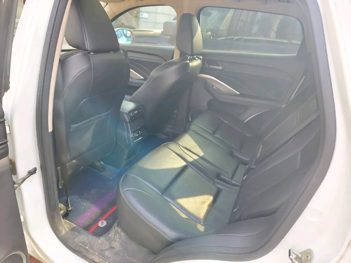 2018 WEY VV6 2.0T 197HP L4 7DCT,autocango,china used car exporter,china ev exporter,chinese used car exporter,chinese used ev exporter