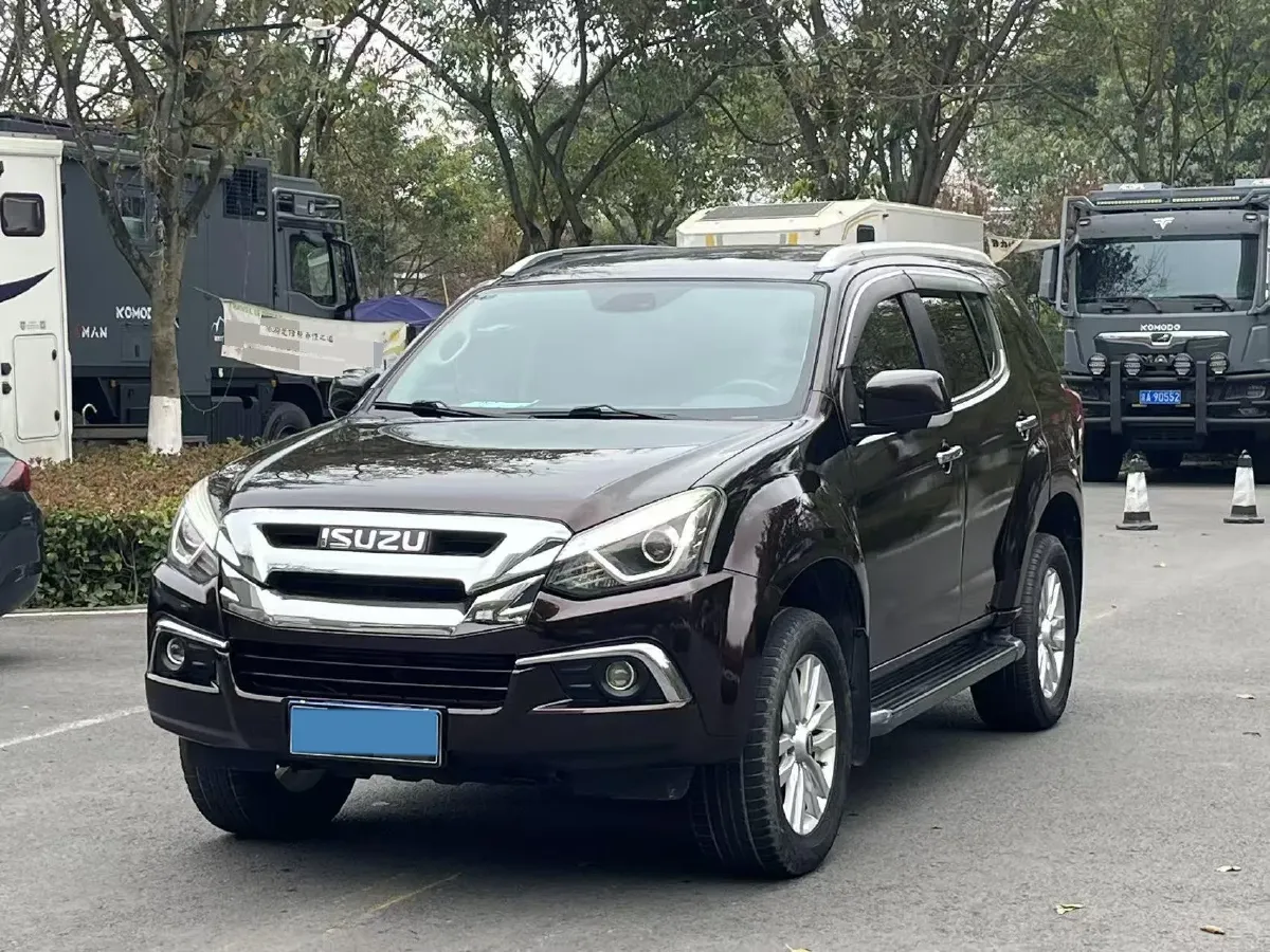 2018 Isuzu Mu-X 1.9T 163HP L4 6AT,autocango,china used car exporter,china ev exporter,chinese used car exporter,chinese used ev exporter