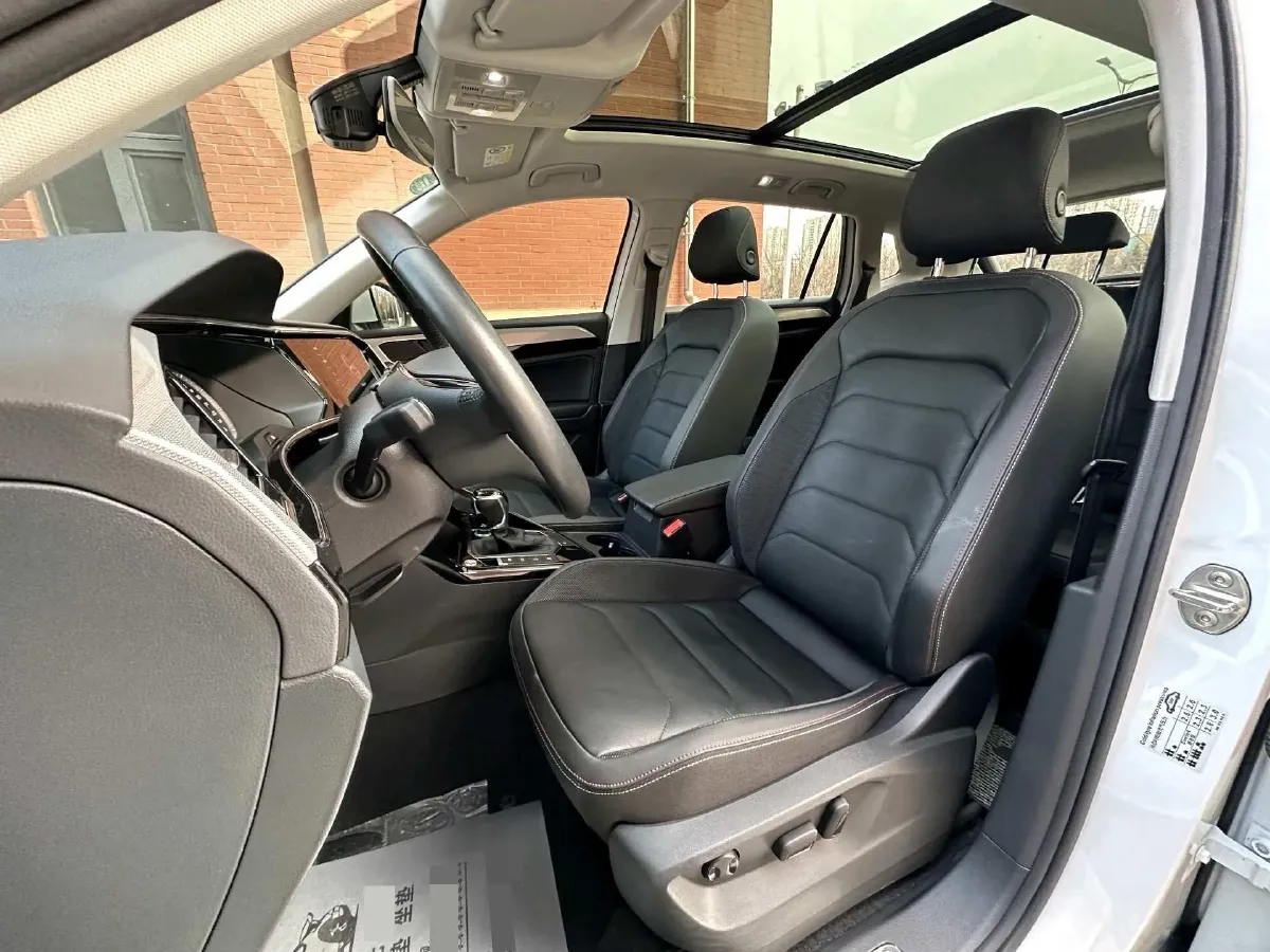 2020 Volkswagen Tayron 2.0T 186HP L4 7DCT,autocango,china used car exporter,china ev exporter,chinese used car exporter,chinese used ev exporter