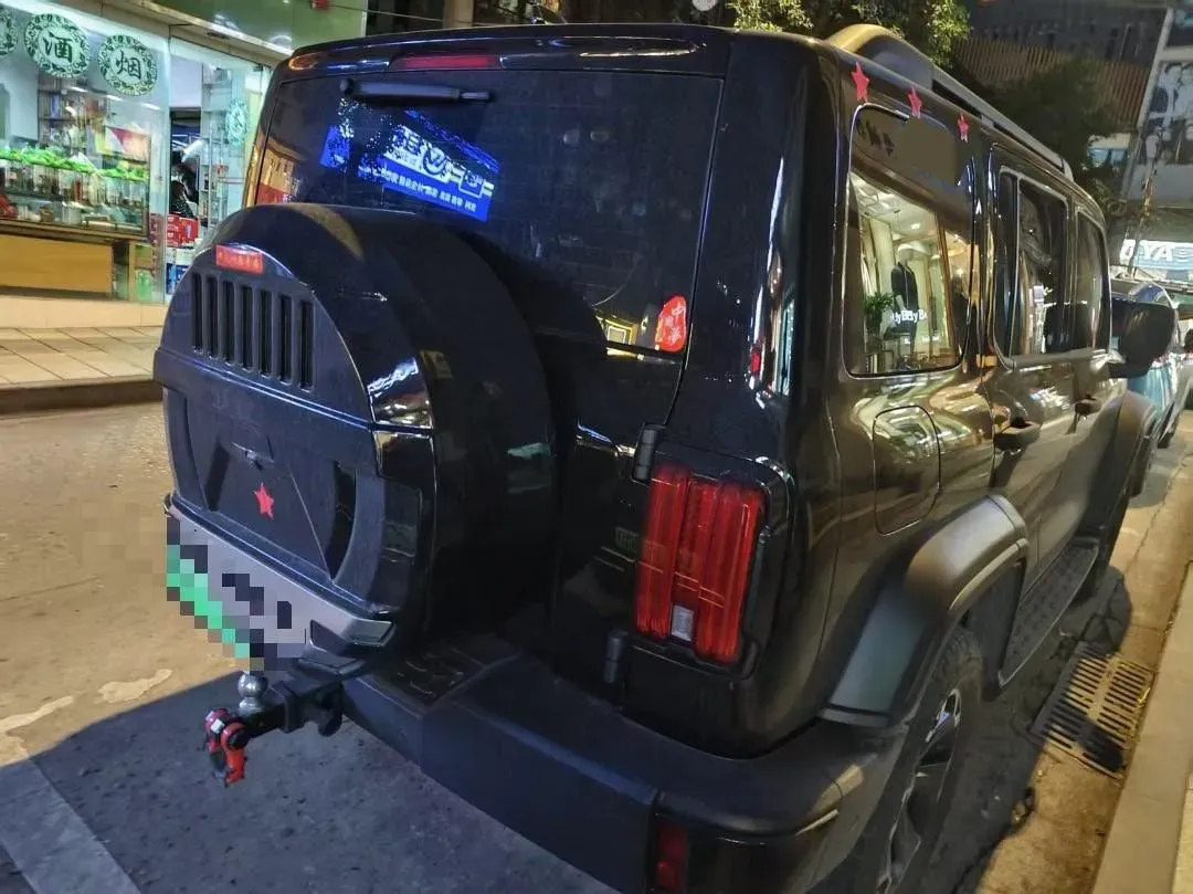 2025 Tank 300 2.0T 252HP L4 9AT PHEV,autocango,china used car exporter,china ev exporter,chinese used car exporter,chinese used ev exporter