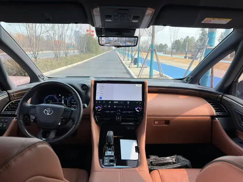 2024 Toyota Alphard 2.5L 190HP L4 E-CVT Hybrid,autocango,china used car exporter,china ev exporter,chinese used car exporter,chinese used ev exporter