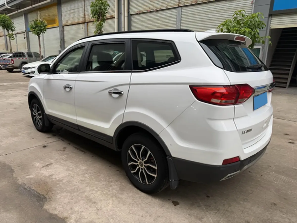 2016 LiFan MaiWei 1.5L 109HP L4 5MT,autocango,china used car exporter,china ev exporter,chinese used car exporter,chinese used ev exporter