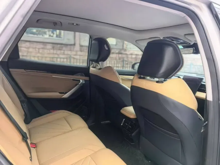 2023 Geely StarRay 1.5T 181HP L4 7DCT,autocango,china used car exporter,china ev exporter,chinese used car exporter,chinese used ev exporter