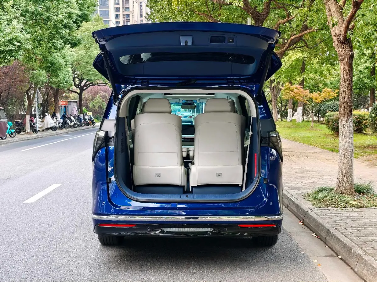 2024 Buick GL8 1.5T 180HP L4 2DHT PHEV 24.4KWH,autocango,china used car exporter,china ev exporter,chinese used car exporter,chinese used ev exporter