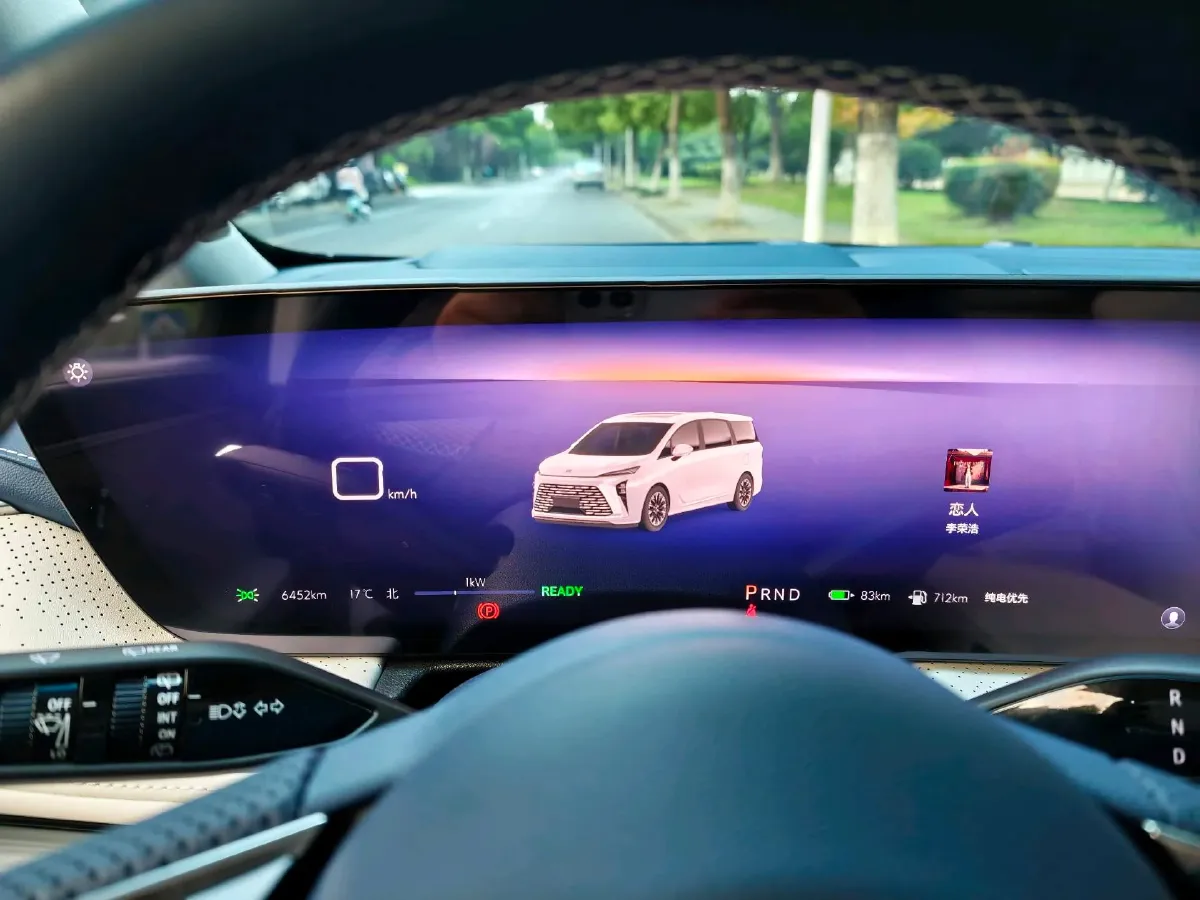 2024 Buick GL8 1.5T 180HP L4 2DHT PHEV 24.4KWH,autocango,china used car exporter,china ev exporter,chinese used car exporter,chinese used ev exporter