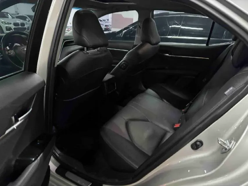 2021 Toyota Camry 2.0L 178HP L4 CVT,autocango,china used car exporter,china ev exporter,chinese used car exporter,chinese used ev exporter