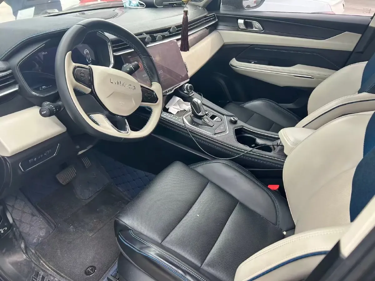 2021 LYNK&CO 01 2.0T 218HP L4 8AT,autocango,china used car exporter,china ev exporter,chinese used car exporter,chinese used ev exporter