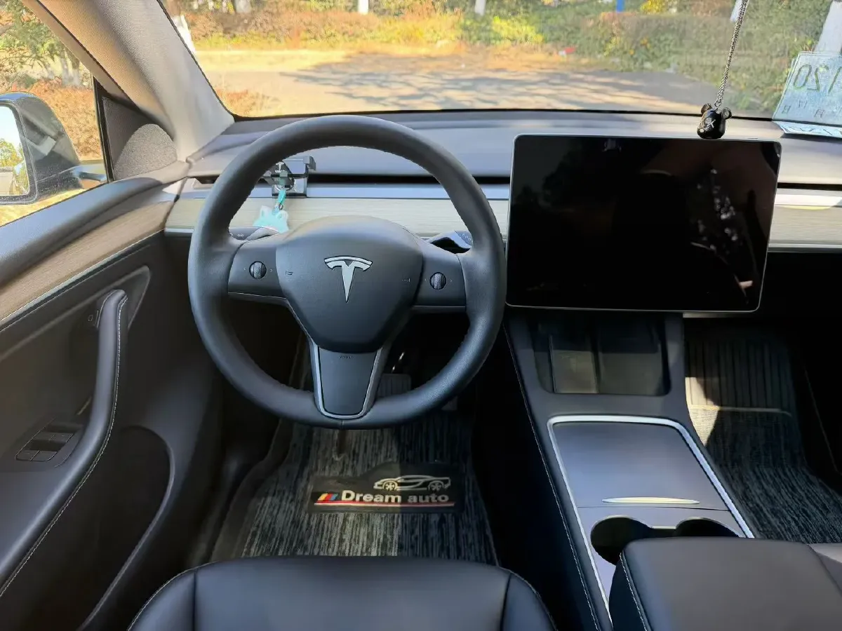 2022 Tesla Model Y BEV 60KWH,autocango,china used car exporter,china ev exporter,chinese used car exporter,chinese used ev exporter