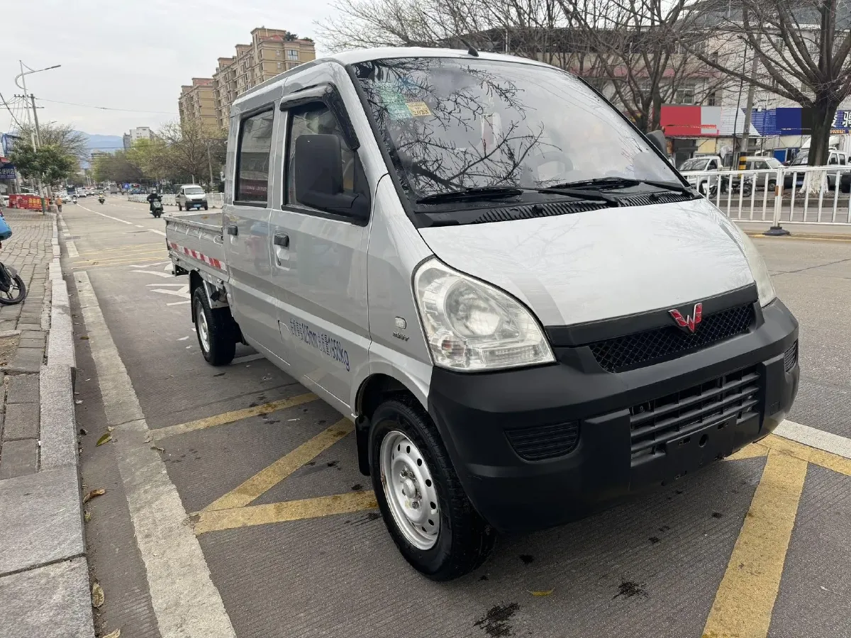 2015 HaiMa M3 1.5L 112HP L4 5MT,autocango,china used car exporter,china ev exporter,chinese used car exporter,chinese used ev exporter