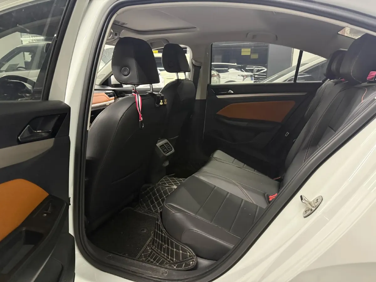 2023 Volkswagen Bora 1.2T 116HP L4 7DCT,autocango,china used car exporter,china ev exporter,chinese used car exporter,chinese used ev exporter