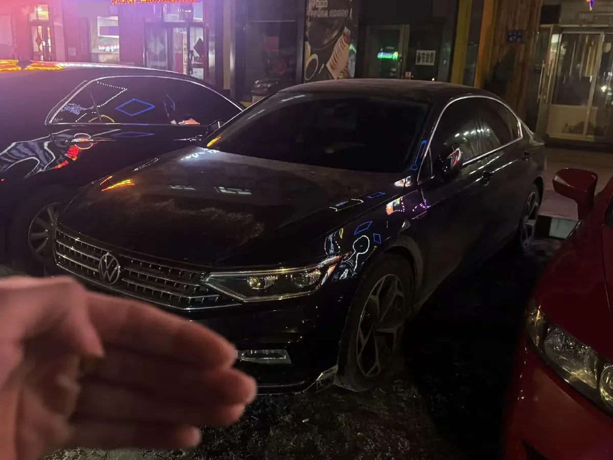 2023 Volkswagen Magotan 2.0T 186HP L4 7DCT,autocango,china used car exporter,china ev exporter,chinese used car exporter,chinese used ev exporter