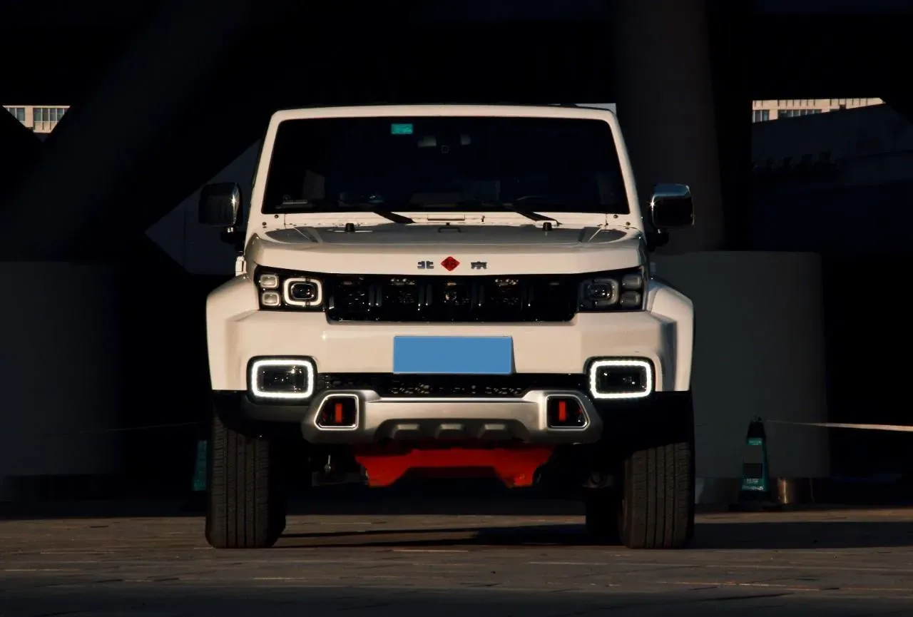 2018 Beijing BJ40 2.3T 250HP L4 6AT,autocango,china used car exporter,china ev exporter,chinese used car exporter,chinese used ev exporter