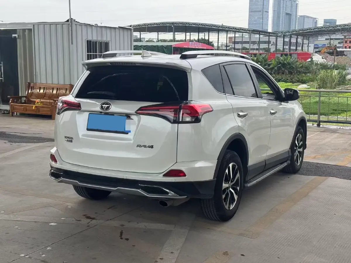 2018 Toyota RAV4 2.0L 151HP L4 CVT,autocango,china used car exporter,china ev exporter,chinese used car exporter,chinese used ev exporter