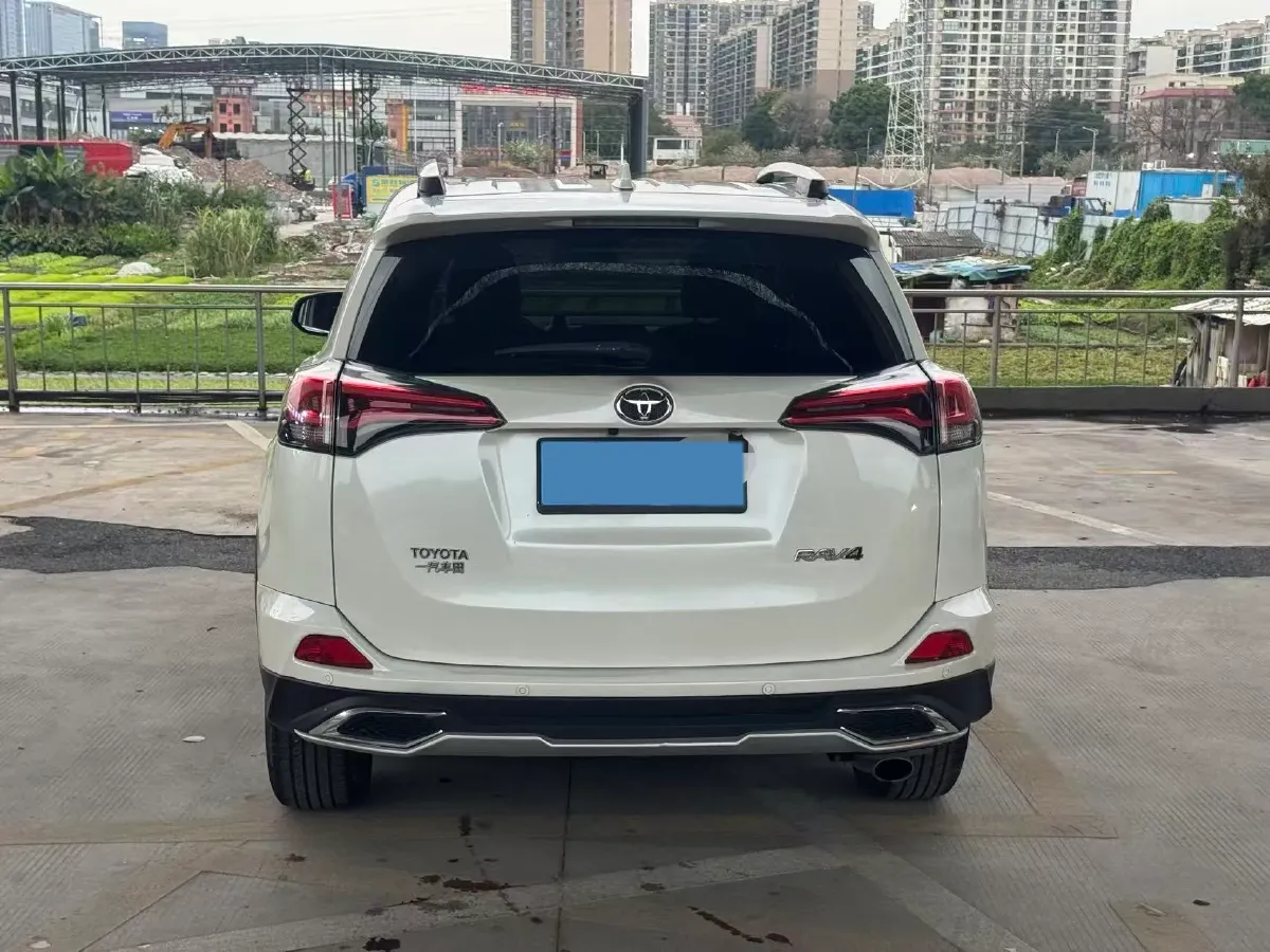 2018 Toyota RAV4 2.0L 151HP L4 CVT,autocango,china used car exporter,china ev exporter,chinese used car exporter,chinese used ev exporter