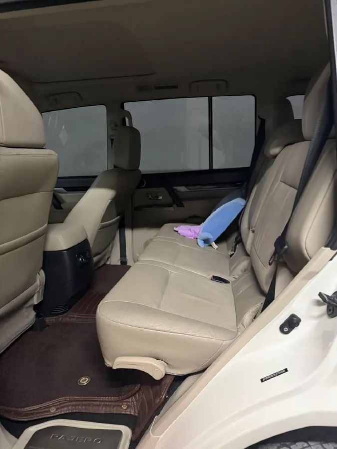 2017 Honda Jade 1.8L 141HP L4 5AT,autocango,china used car exporter,china ev exporter,chinese used car exporter,chinese used ev exporter