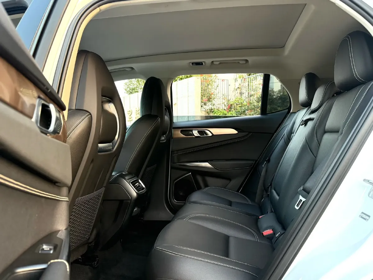 2020 LYNK&CO 01 2.0T 190HP L4 6AT,autocango,china used car exporter,china ev exporter,chinese used car exporter,chinese used ev exporter