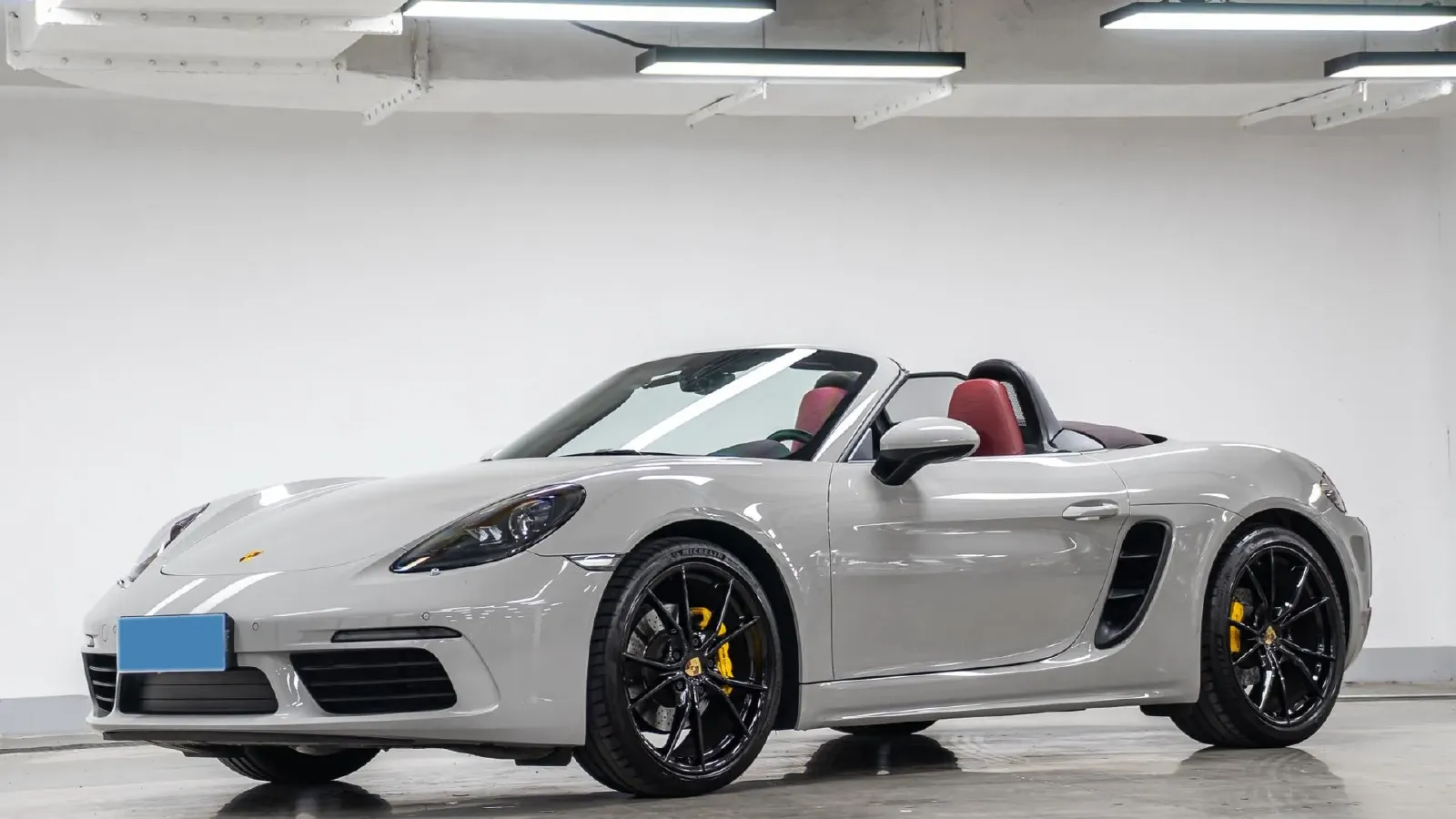 2023 Porsche 718 2.0T 250HP H4 7DCT,autocango,china used car exporter,china ev exporter,chinese used car exporter,chinese used ev exporter